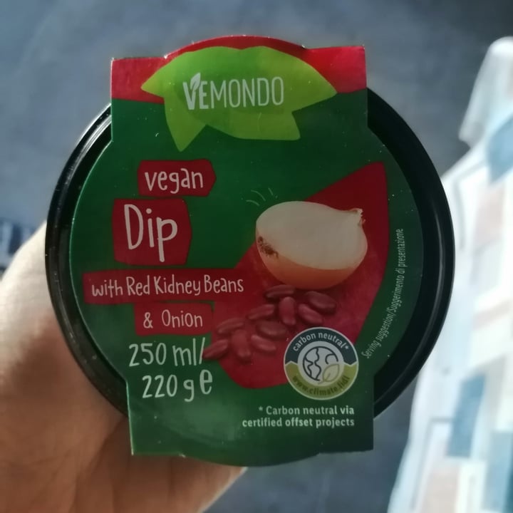 photo of Vemondo vegan dip with red kidney beans & onion shared by @anthe on  19 Jan 2023 - review