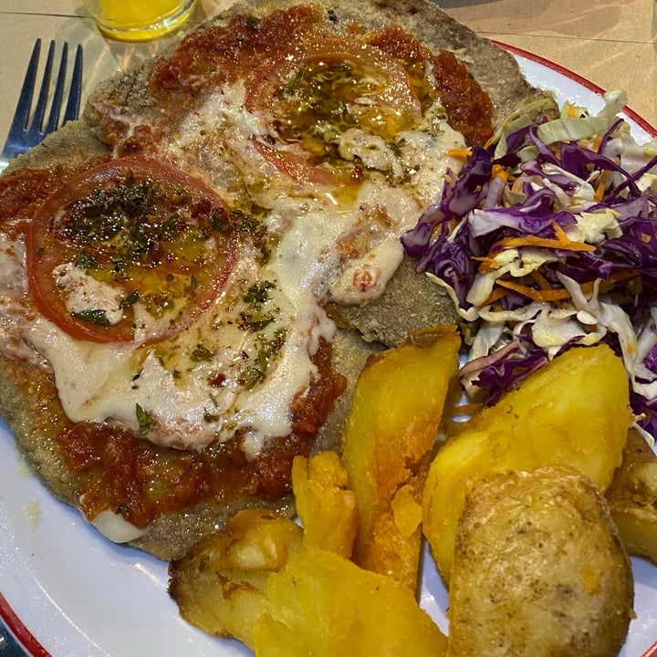 photo of Gordo Vegano Milanesa napolitana shared by @franchudivito1 on  15 Apr 2023 - review