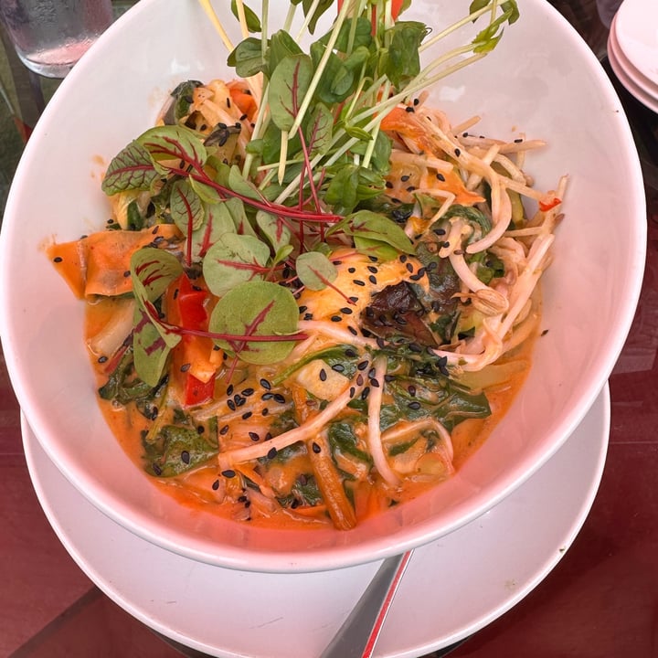 photo of Sõl Kitchen Sol Pad Thai Stirfry shared by @blondechickpea on  16 Jul 2023 - review