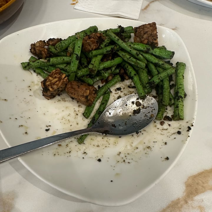 photo of Whole Earth Long Beans with Tempeh shared by @pal on  26 Jul 2023 - review