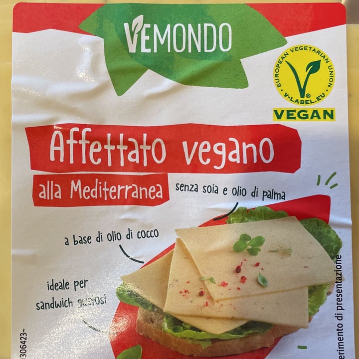 photo of Vemondo Affettato Vegano shared by @papayagianfry on  17 May 2023 - review