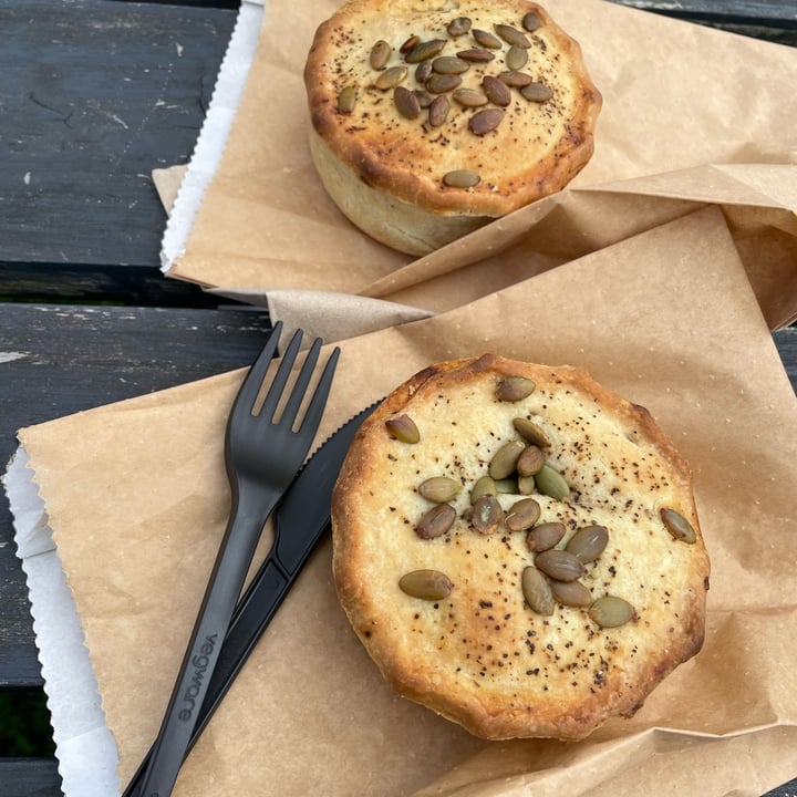 photo of St Columba Larder Vegan Haggis Pie shared by @plantsrock on  11 Aug 2023 - review