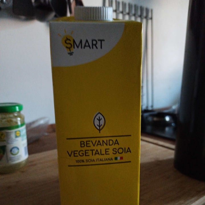 photo of esselunga smart bevanda vegetale soia shared by @guizzo on  28 Jan 2023 - review