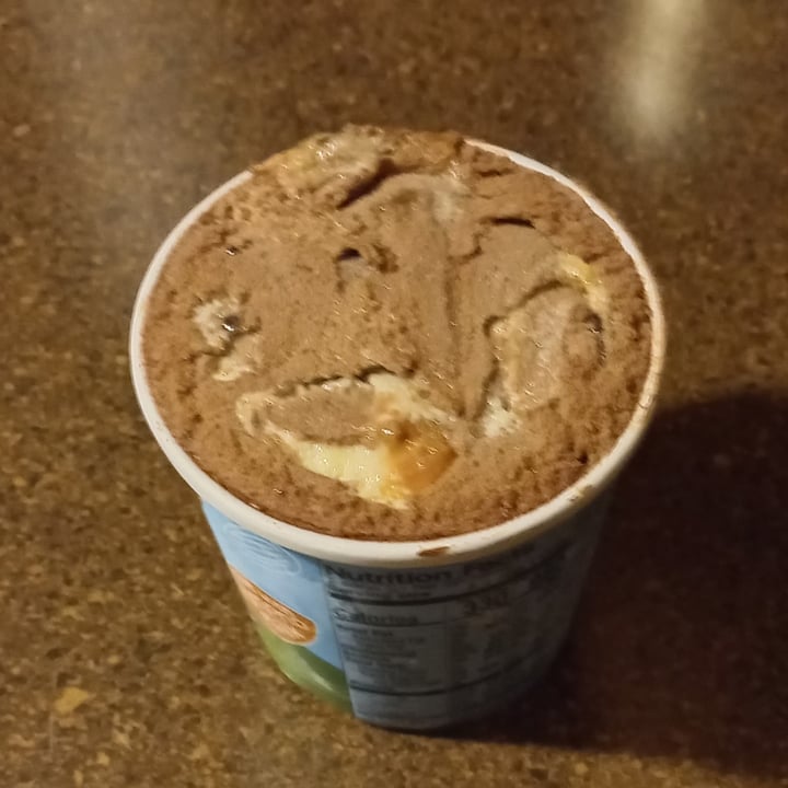 photo of Ben & Jerry's phish food shared by @ronelle on  25 Jun 2023 - review
