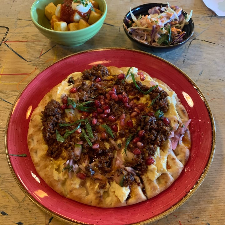 photo of Quinto Lounge Vegan Keema Mince Flatbread shared by @jasminegraceg on  04 Feb 2023 - review