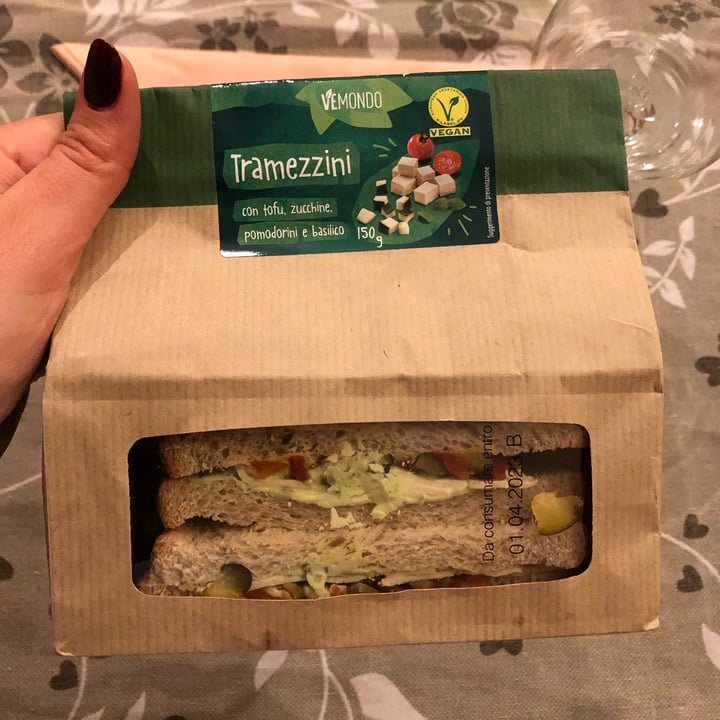 photo of Vemondo Tramezzini Con Tofu Zucchine Pomodorini E Basilico shared by @rachelerg on  02 Apr 2023 - review