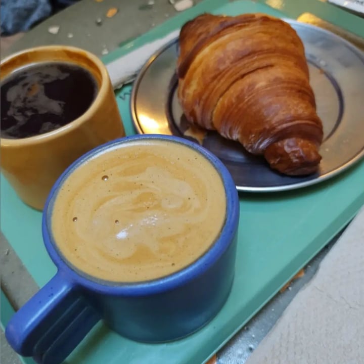 photo of Bioma Plant Based Café Belgrano Croissant shared by @pasteleleriaveganaaf on  28 May 2023 - review