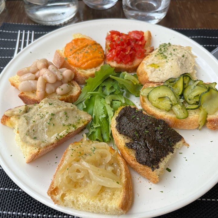 photo of Ristorante Osteria Ciriera Bruschette Miste shared by @miky2022 on  04 Jun 2023 - review