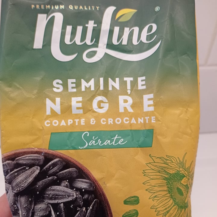 photo of Nut line Sunflower Seeds shared by @spanish-girl-inmilan on  23 Feb 2023 - review