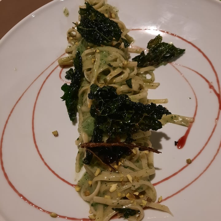 photo of Food Love linguine Con Pesto Di Cavolo Nero shared by @mary88pc on  17 Dec 2022 - review