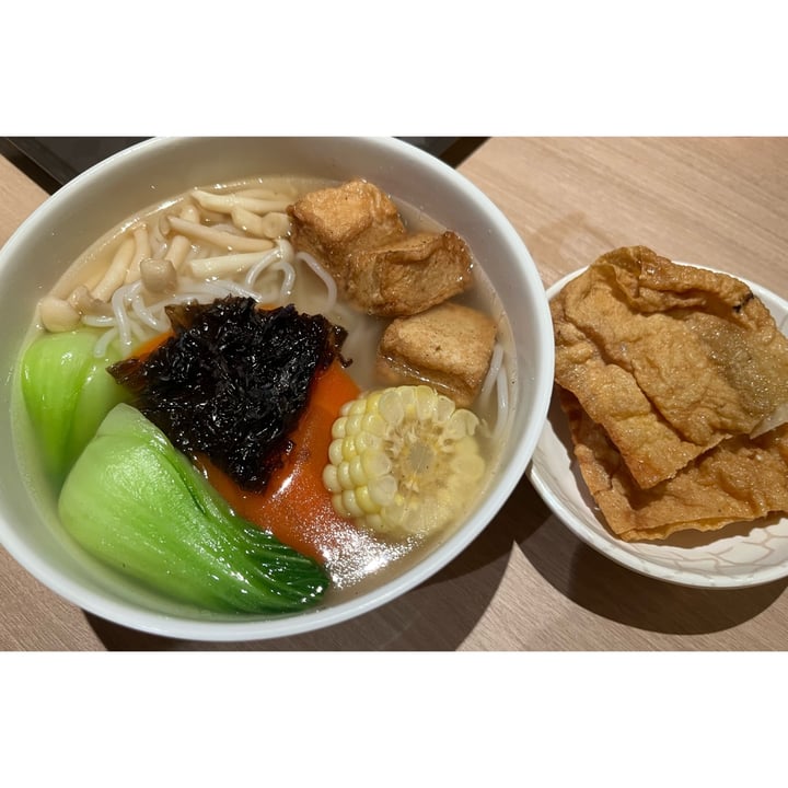 photo of Buddha Tooth Relic Temple and Museum Rice noodles soup shared by @soy-orbison on  20 Mar 2023 - review