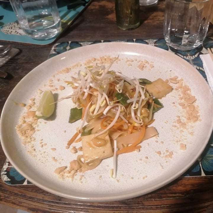 photo of Sementis Vegan Pad Thai shared by @claire66 on  24 Jul 2023 - review