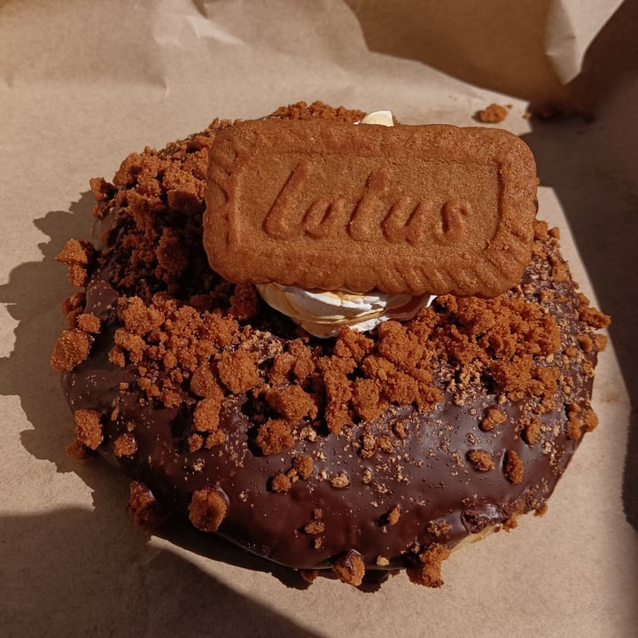 photo of VegAmazing Doughnuts Berlina de Lotus shared by @patrixchia on  02 Apr 2023 - review