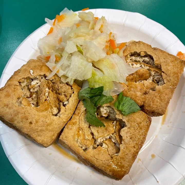 photo of Raohe Night Market Stinky Tofu shared by @wjynn on  10 Apr 2023 - review