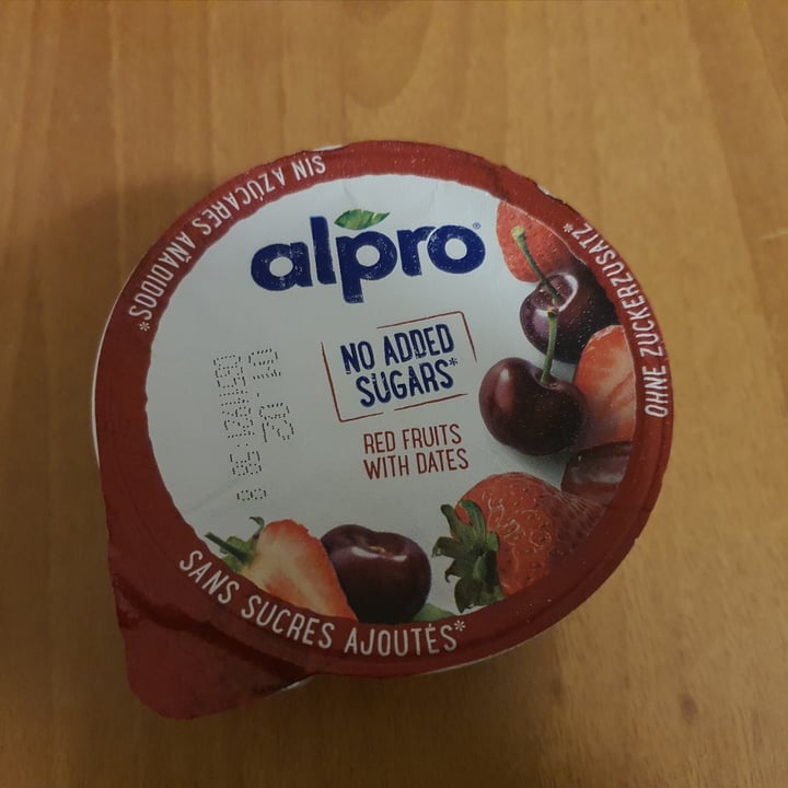 photo of Alpro yogurt red fruits with dates shared by @chiaraar on  15 Jan 2023 - review