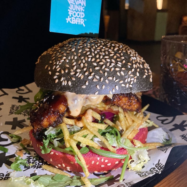photo of Vegan Junk Food Bar Heppi ribs burger shared by @asiayportia on  15 Dec 2022 - review