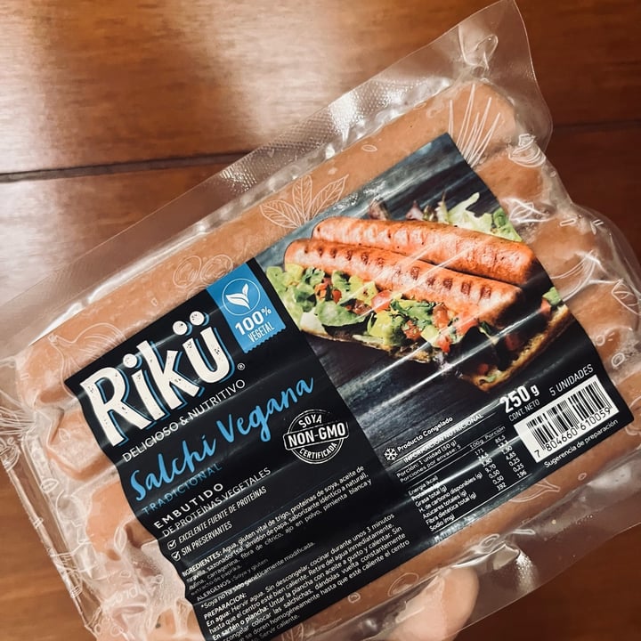 photo of Rikü Salchichas veganas shared by @paulinaleonm on  29 Mar 2023 - review