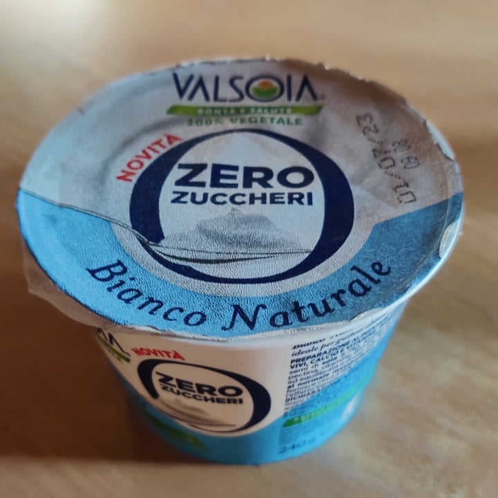 photo of Valsoia yogurt bianco naturale zero zuccheri shared by @michelanice on  11 Jun 2023 - review