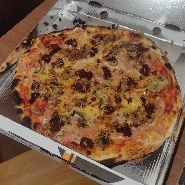 photo of Pizza Inc. Vincent Vegan shared by @giamma on  25 Mar 2023 - review