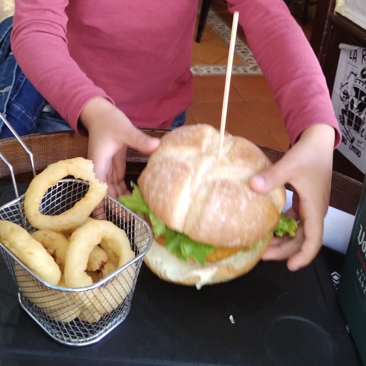 photo of La Raposa the Underground Burger shared by @sineyrondon on  26 May 2023 - review