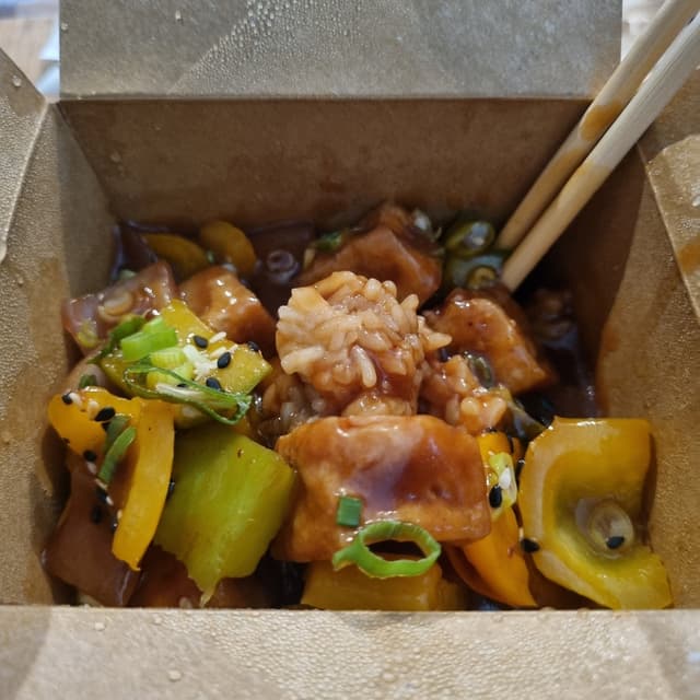 Photo of the dish “Vegan General Tso Wok”