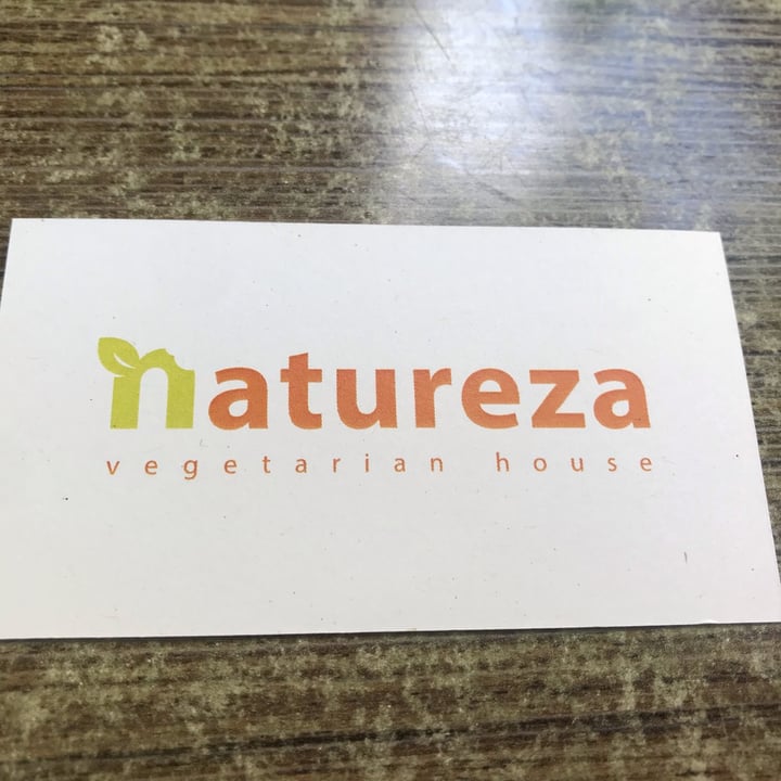 photo of Natureza Vegetarian House Linda McCartney Burger shared by @philovegan on  12 Aug 2023 - review