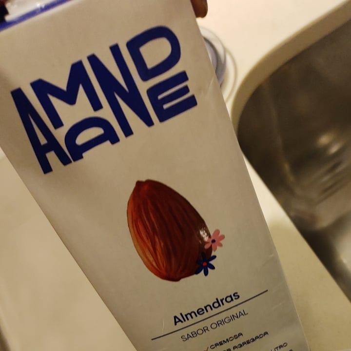 photo of Amande Leche almendras shared by @pasteleleriaveganaaf on  31 May 2023 - review