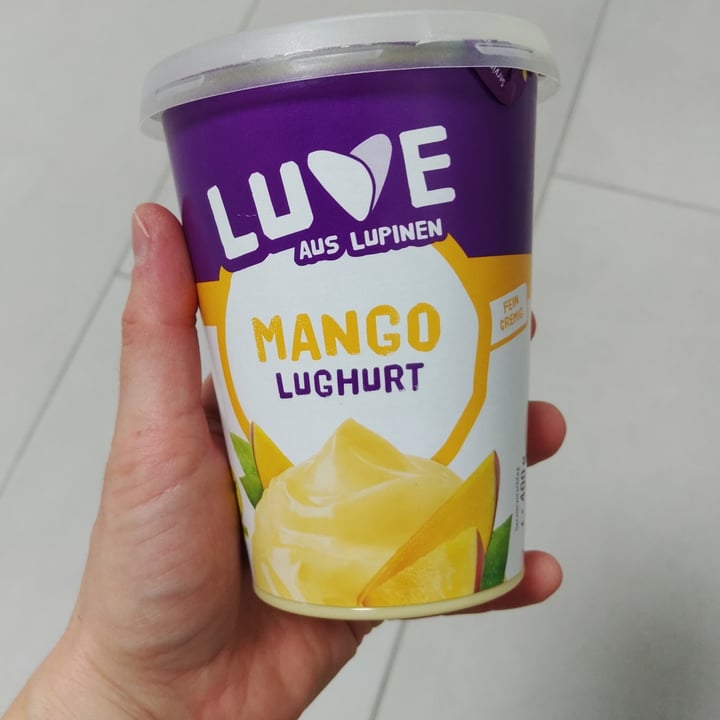 photo of Made With Luve Luve Lughurt Mango (yogurt) shared by @saechsine on  18 Jan 2023 - review