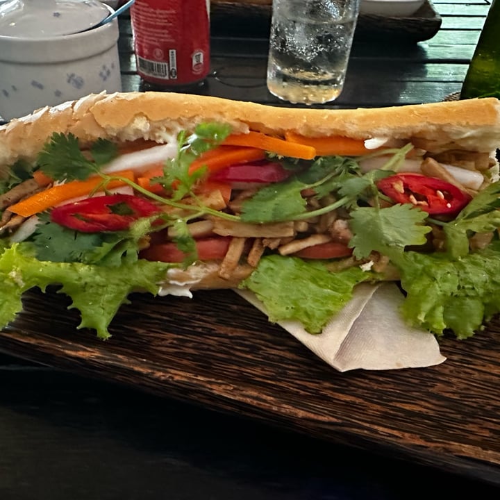 photo of ☕🥖 Wat Else Cafe 🥪🍹 Mushroom Banh Mi shared by @pal on  07 Aug 2023 - review