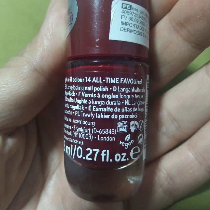 photo of Essence  gel nail color 14 all-time favoured shared by @veganaenlima on  10 Aug 2023 - review