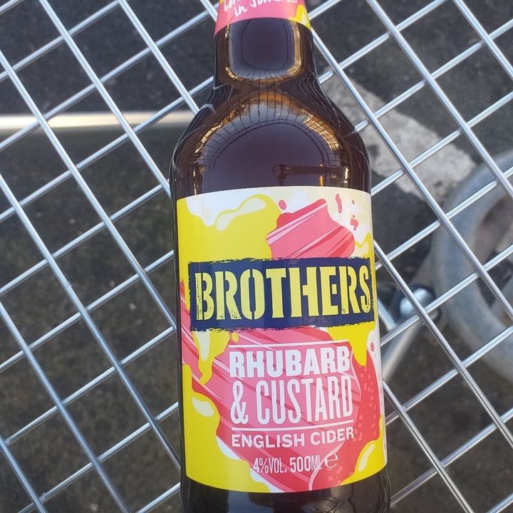 photo of Brothers Rhubarb and Custard English Cider shared by @klavina on  21 Jan 2023 - review