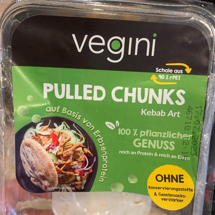 photo of Vegini Pulled Chunks shared by @anasoto on  04 Jul 2023 - review