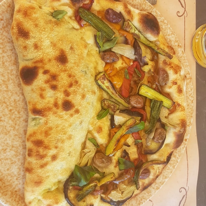 photo of Pizzeria Il Vecchio Fienile Mezzo Calzone Alle Verdure shared by @aleseri on  02 May 2023 - review
