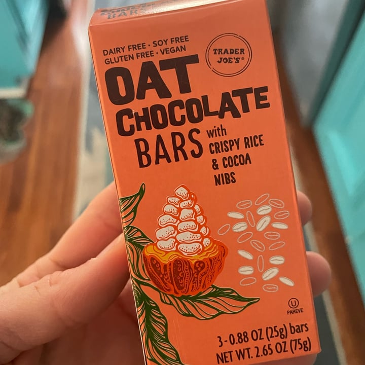 Trader Joe's Oat Chocolate Bars with Crispy Rice and Cocoa Nibs Review