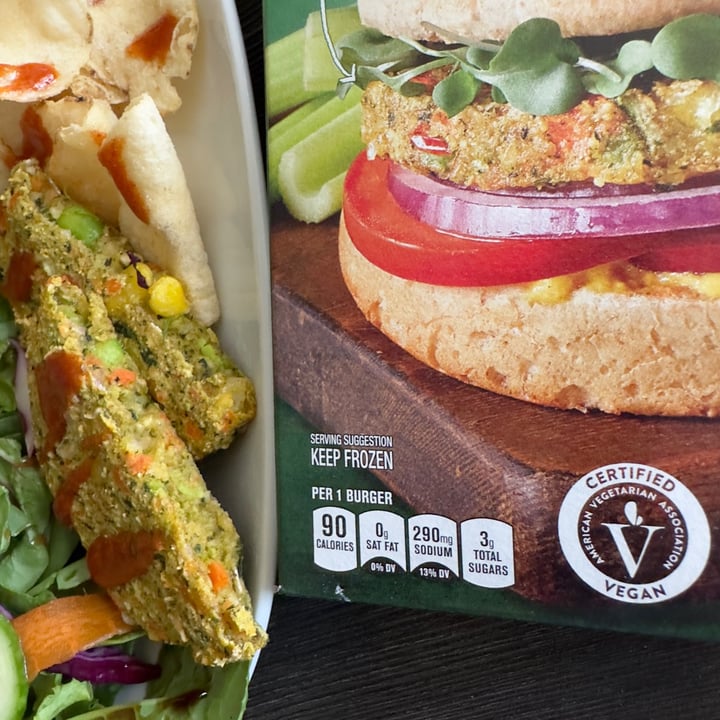 photo of Earth Grown Veggie Burger shared by @berryveganplanet on  06 Aug 2023 - review