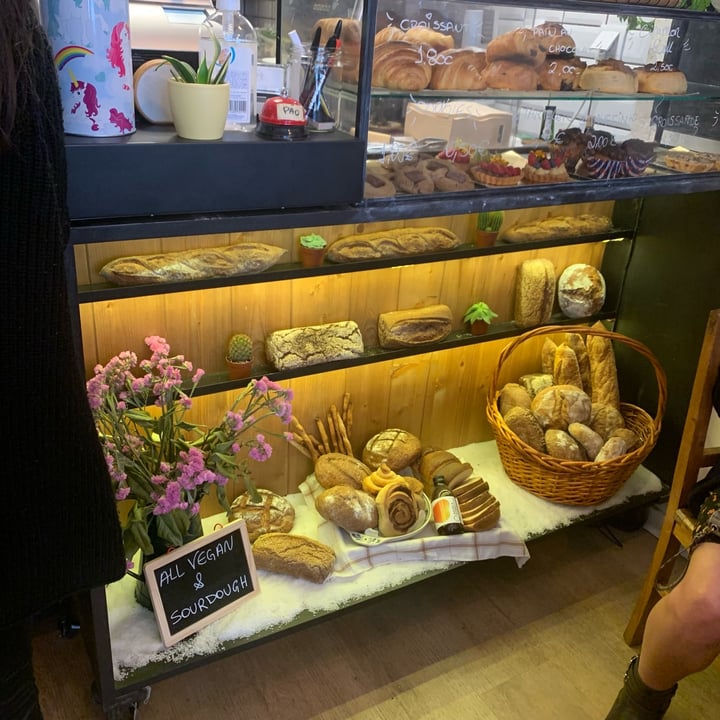 photo of Odete Bakery - padaria artesanal & pastelaria vegan Pain au Chocolat shared by @erikah on  07 May 2023 - review