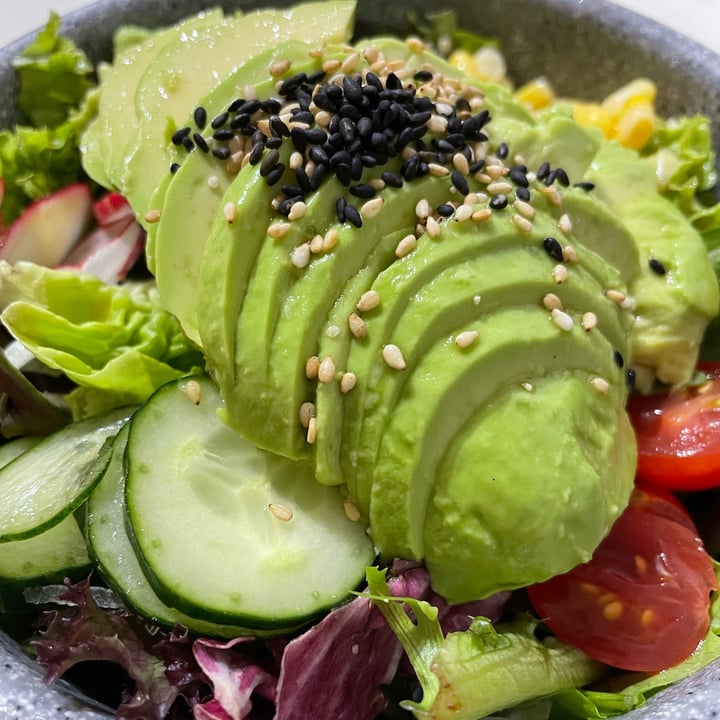 photo of Lucky Cat Avocado Salad With Yuzu Ponzu Dressing shared by @vickeroo on  16 Jan 2023 - review
