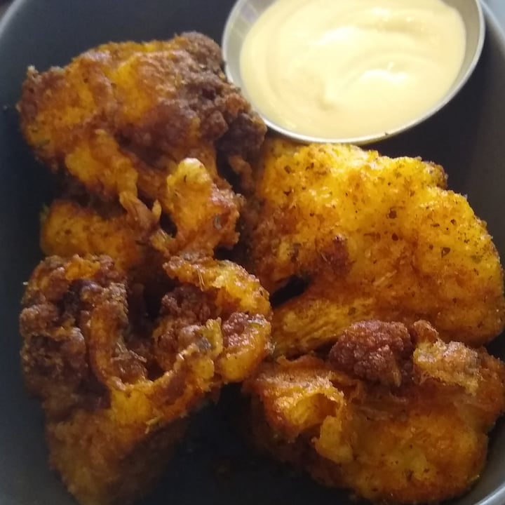 photo of Parka Food Co. Cauliflower Wings shared by @rajivvegan on  19 Apr 2023 - review