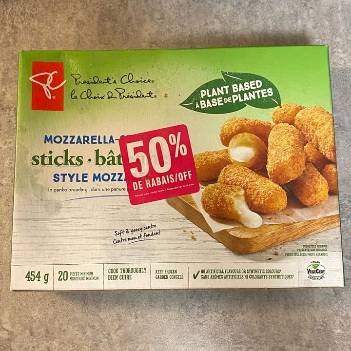 photo of President's Choice Mozzarella Style Sticks shared by @ryanleys on  11 Jul 2023 - review