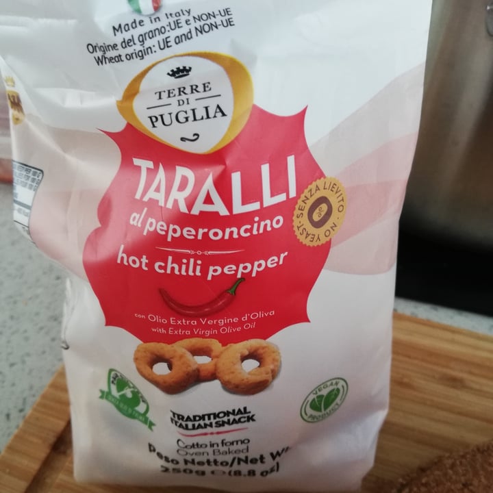 photo of Terre di Puglia Taralli al peperoncino shared by @littlepoppyseed on  27 Mar 2023 - review