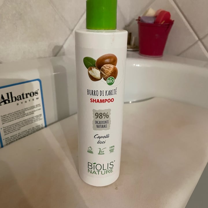 photo of Biolis Nature Shampoo burro di karité shared by @annasab on  10 May 2023 - review