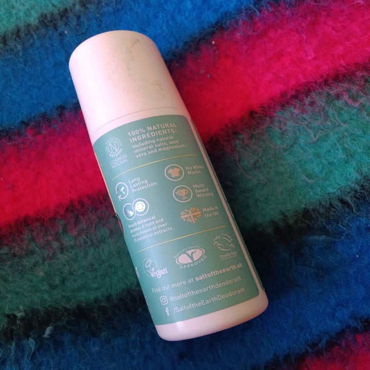 photo of Salt of the Earth Melon and cucumber deodorant shared by @artemisianera on  11 May 2023 - review