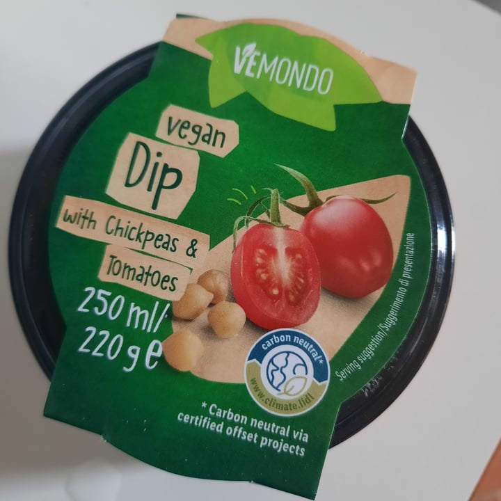 photo of Vemondo vegan dip con ceci e pomodoro shared by @doniabillion44 on  11 Feb 2023 - review