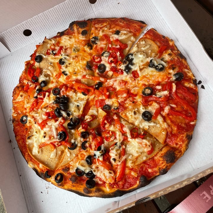 photo of Novapizza Vegetarian Kitchen Messicana Pizza shared by @klodux on  29 Apr 2023 - review