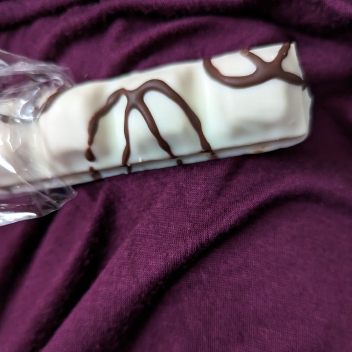 photo of LoveRaw cream cream wafer bar white choc shared by @jeanneloani on  11 May 2023 - review