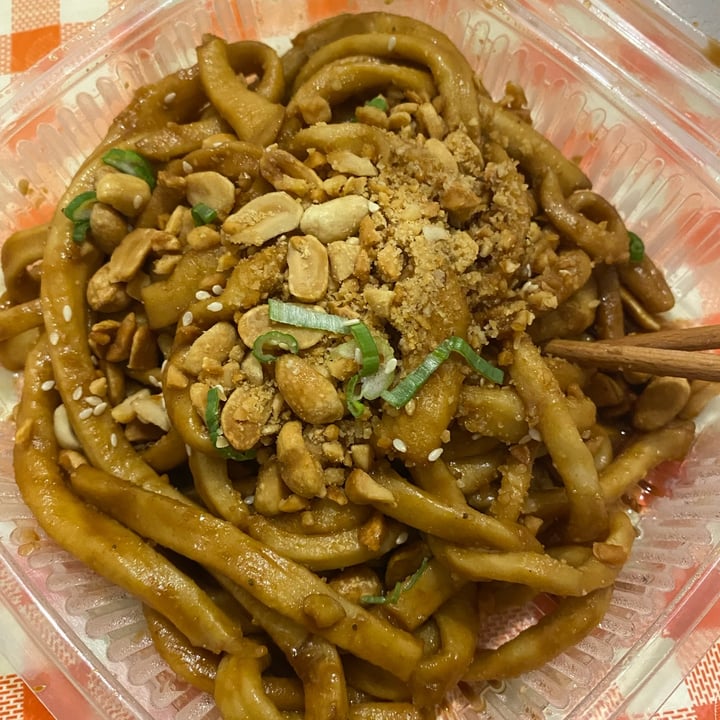 photo of Le Nove Scodelle Spaghetti tirati a mano shared by @elisaleone on  15 Apr 2023 - review