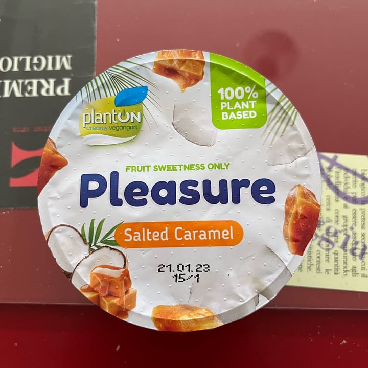 photo of planton pleasure yogurt caramello Salato shared by @curlyojam on  01 Feb 2023 - review