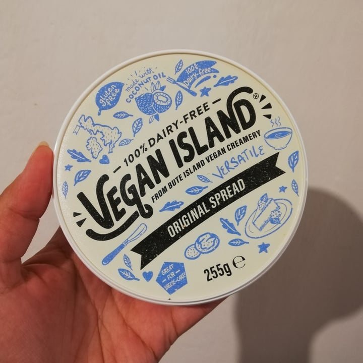 photo of vegan island Original Spread shared by @sofia-lanzoni on  04 Aug 2023 - review