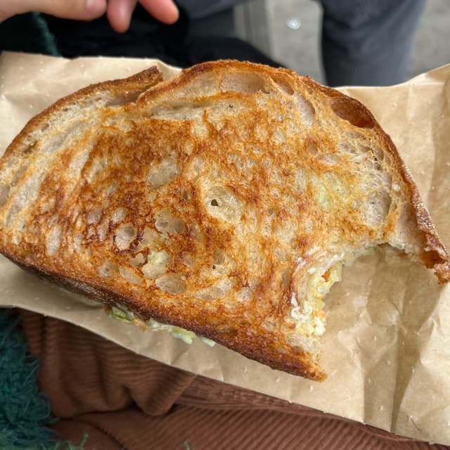 Photo of the dish “tuna toastie”