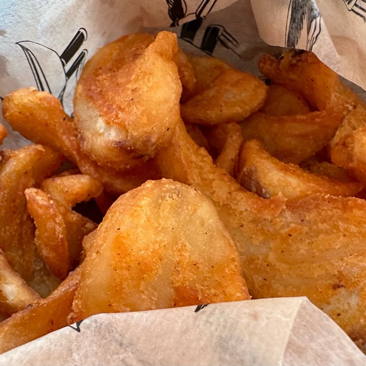 photo of Guinness Open Gate Brewery Basket Of Fries shared by @wearetheirvoice on  12 May 2023 - review